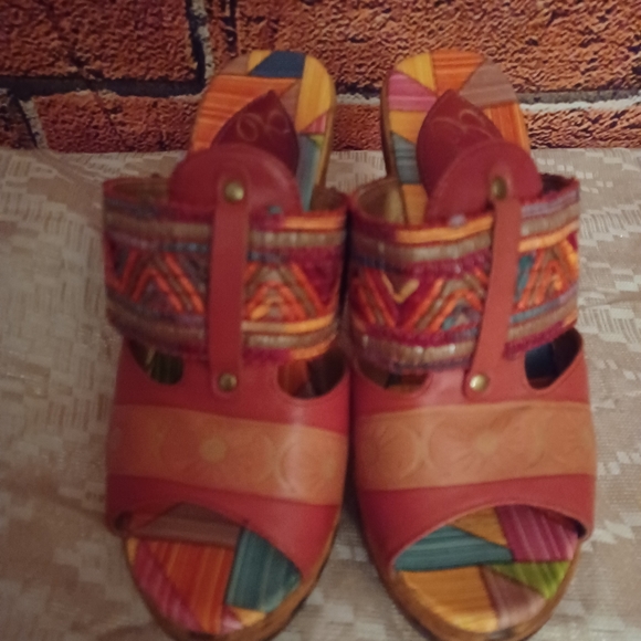 REALLY CUTE SHOES - Picture 5 of 13